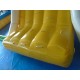 Piccolo scivolo acquatico gonfiabile galleggiante